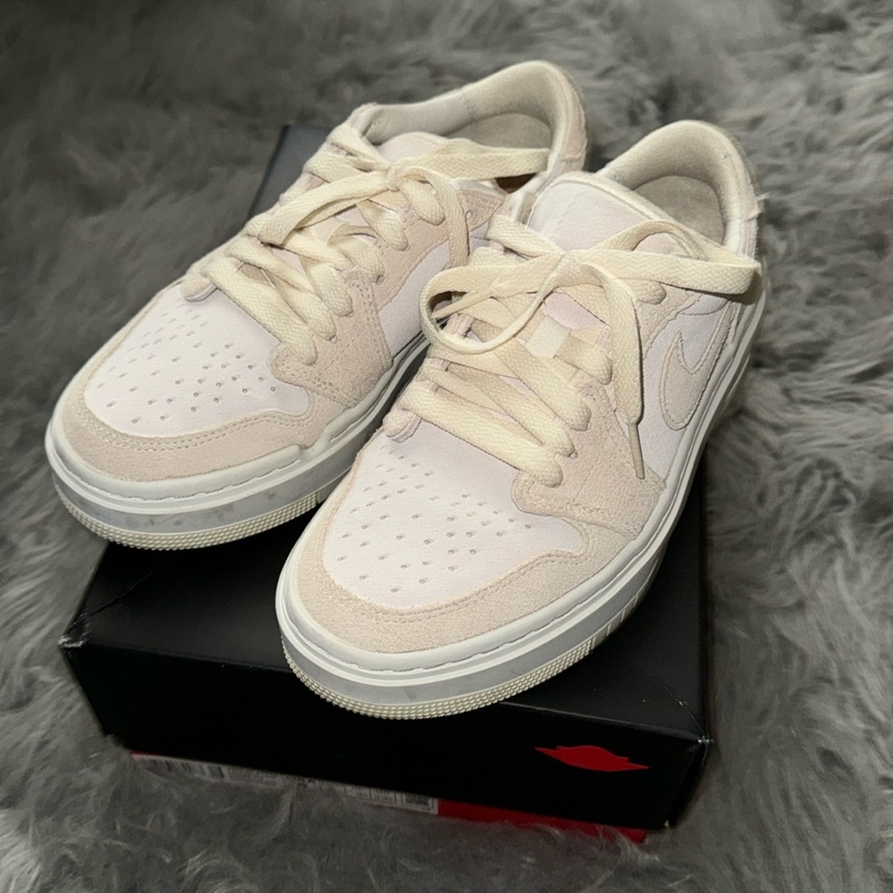 Women’s Air Jordan 1 Elevate low SE sz 6
Nike DH7004-101

Used condition